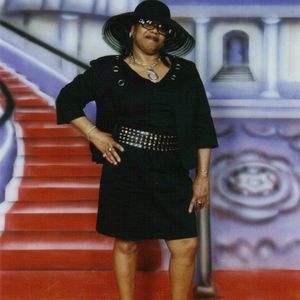 Meet your Posher, Beverly